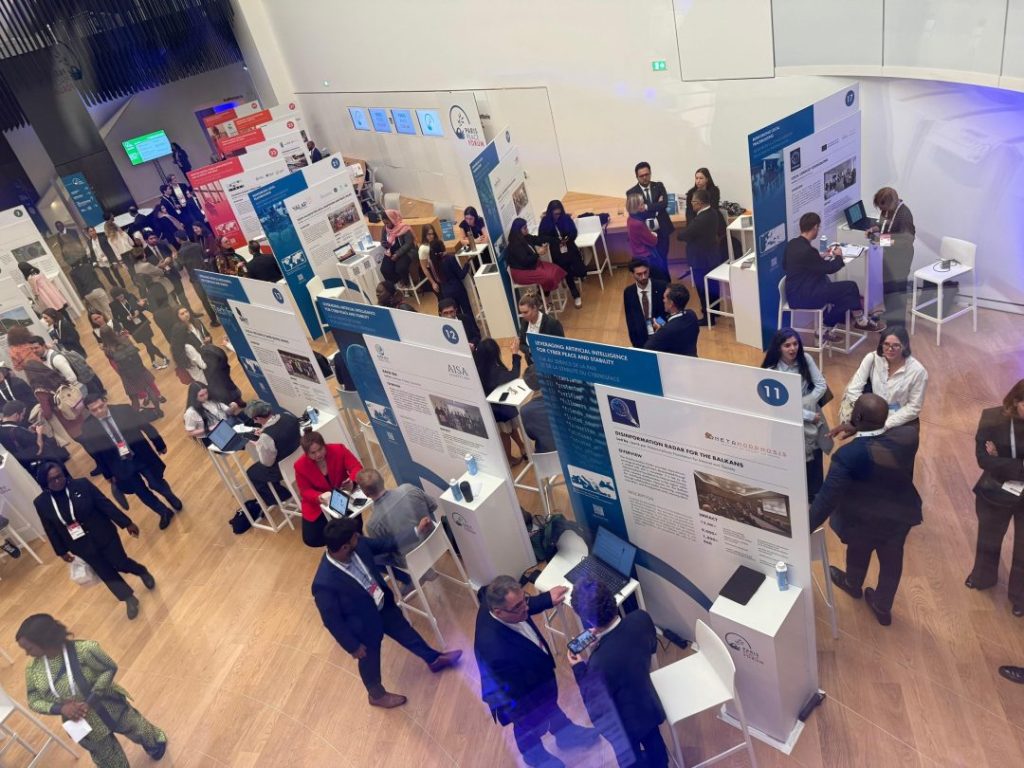 Фондацијата Метаморфозис го претстави својот „Дезинфо радар“ на Форумот за мир во Париз 2025