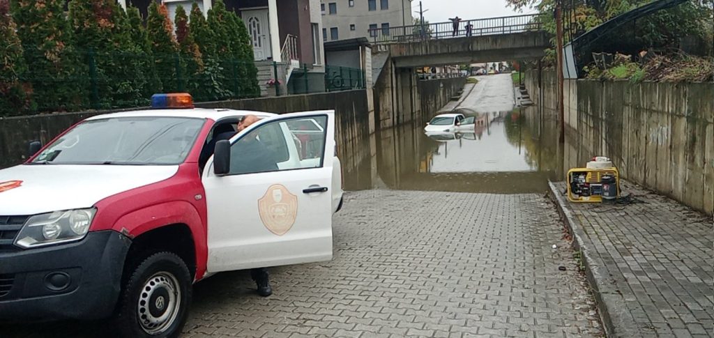 АХВ апелира за строгa хигиена и внимателност со храната и водата во поплавените подрачја