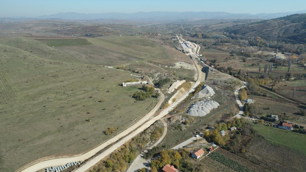 Николоски: Бугарија го ратификуваше договорот со Македонија за изградба на меѓуграничен железнички тунел на Коридорот 8