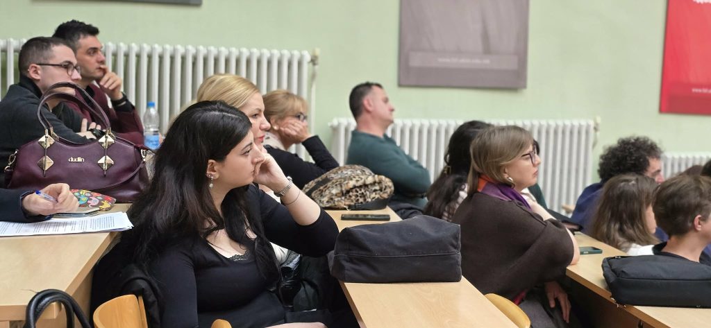 Да студираме бесплатно и да не нè условуваат со продажба на книги, побараа студенти на дебата за новиот Закон за високо образование