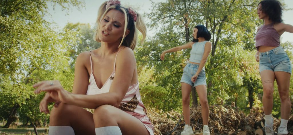 (Видео) Нова песна на Сара Мејс – „Не ме сакаш“