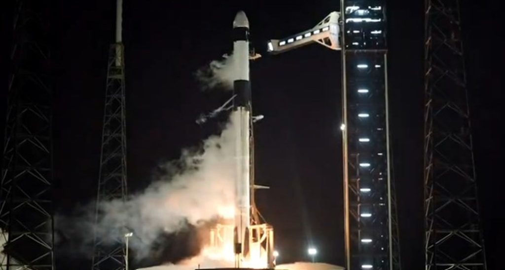 (Видео) Нова мисија на „Спејс икс“ и НАСА: Четворица астронаути заминаа во Вселената