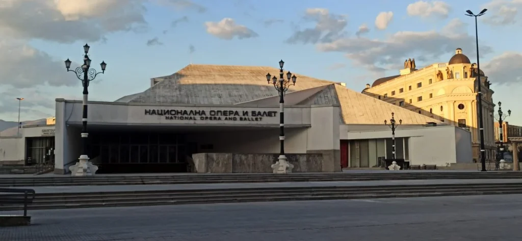 Најавен мирен протест пред Националната опера и балет на отворањето на Мајските оперски вечери: Повик за одбрана на Колективниот договор за култура