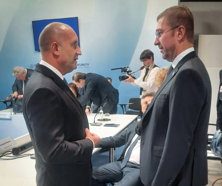 Бугарскиот премиер Радев не гледа потреба од средба, немал што да му каже на Мицкоски