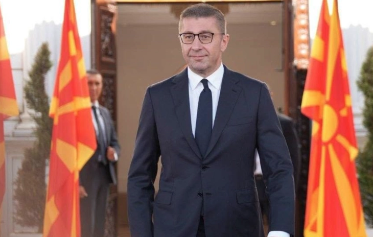 Мицкоски: Прво доверба со Бугарија, потоа процес за кој ќе има предвидлив крај
