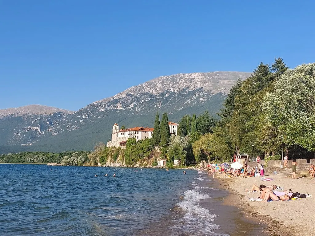 За седум месеци земјава ја посетиле над 700.000 туристи, најмногу од Турција, Германија и Србија