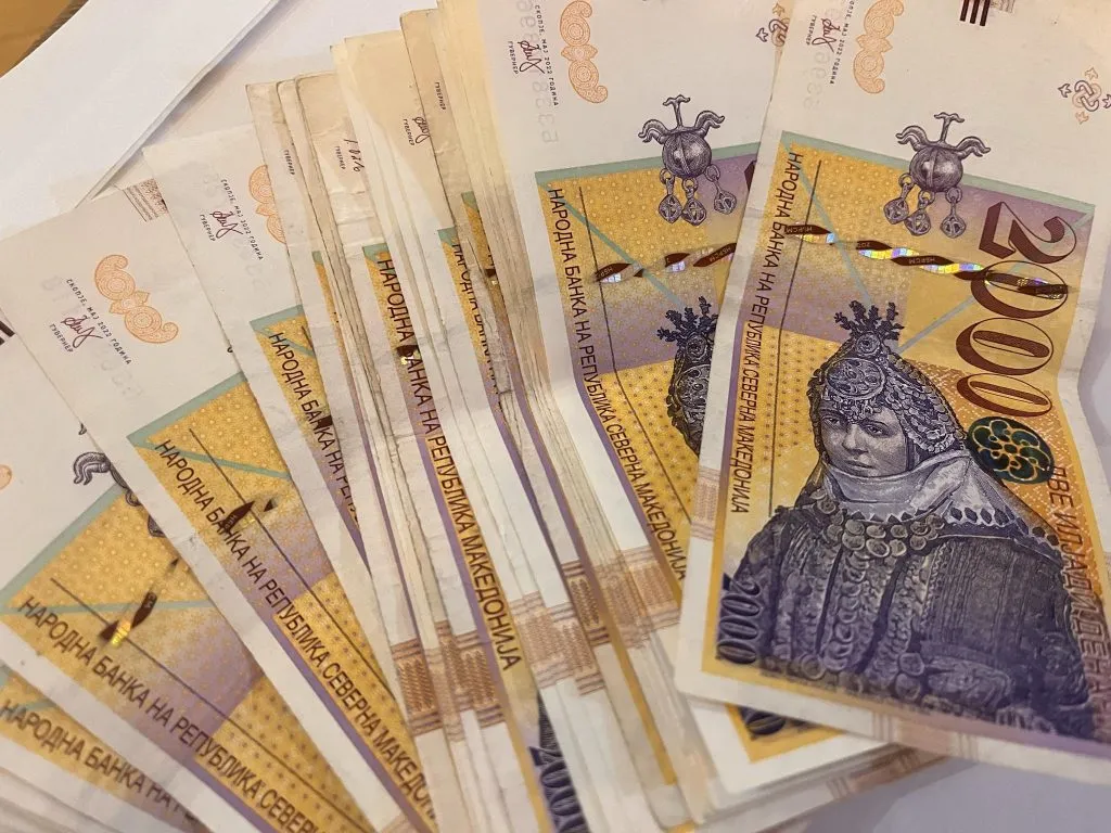 Од ноември банките ги менуваат платните налози и ознаките за целта на плаќањето