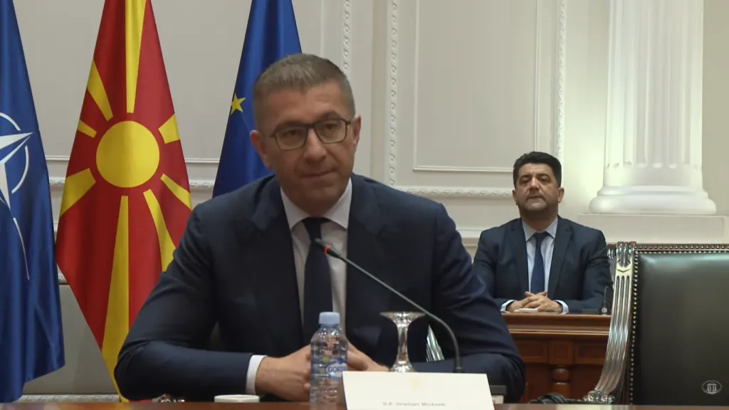 Мицкоски најавува 4.500 денари месечно за студентски оброк, но кога ќе ги добијат студентите останува нејасно